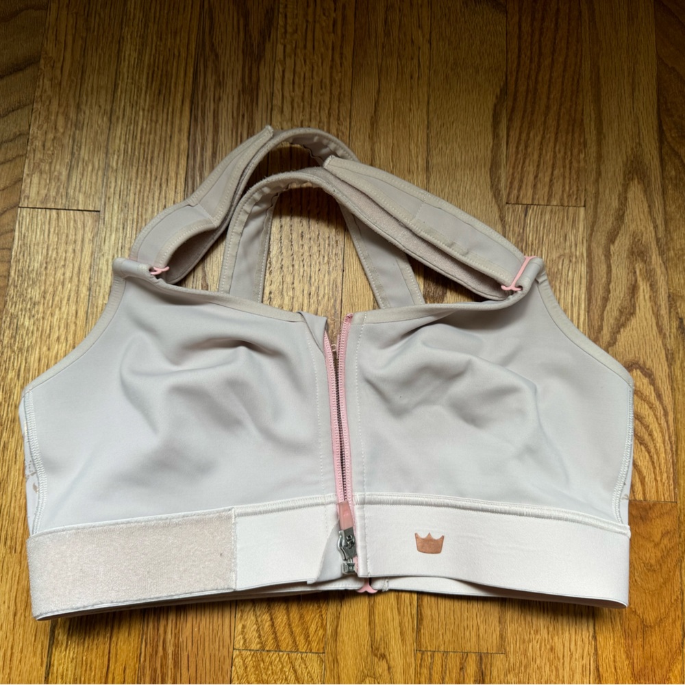 She fit Bra